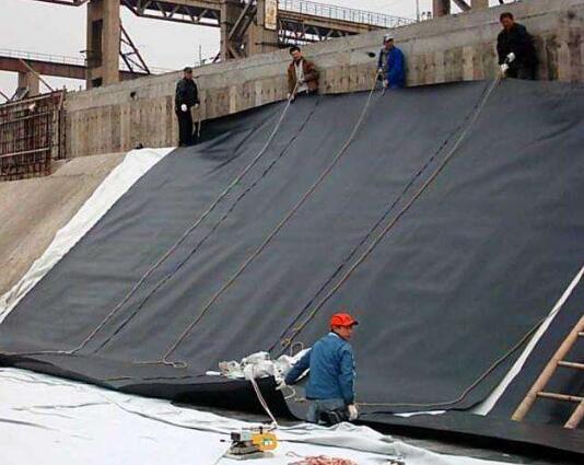 HDPE土工膜的鋪設(shè)與焊接方法細(xì)則及注意事項