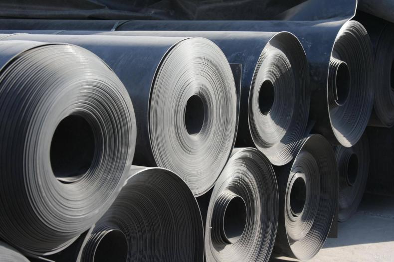 冬季土工膜作業(yè)注意事項(xiàng)