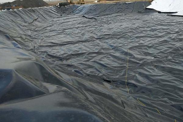 土工膜破損處探測(cè)與維修解析  第2張