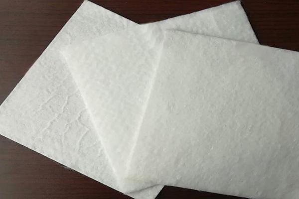 延長復(fù)合土工膜使用壽命的小竅門  第1張