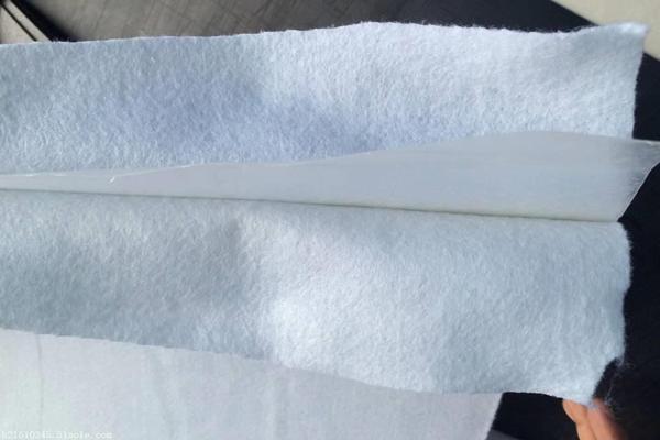 復合土工膜常見的規格型號有哪些呢？  第3張