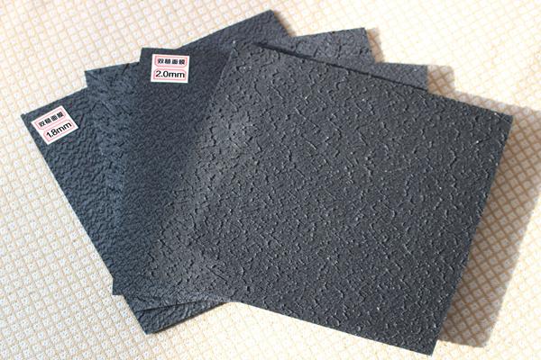 糙面土工膜在陡坡防滲工程中的關鍵作用  第3張