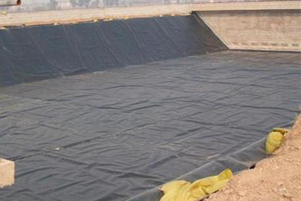 魚塘防滲膜只鋪四周可以嗎  第3張