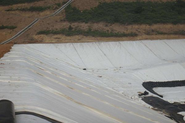 復合土工膜與防滲土工布的區別  第3張