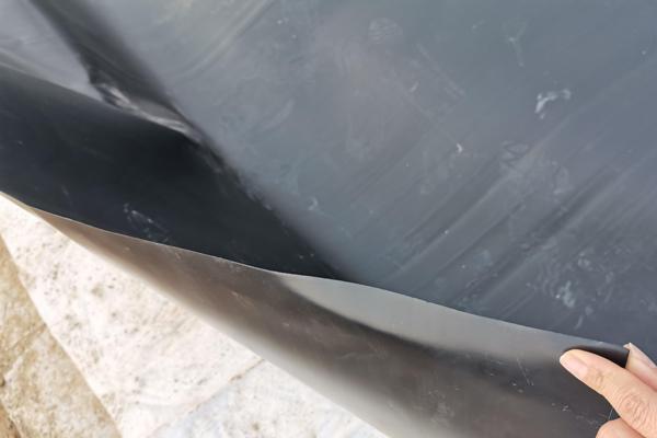 兩布一膜防滲土工膜的施工方法  第1張