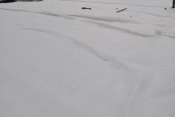 防滲土工布和防滲土工膜區(qū)別 第1張