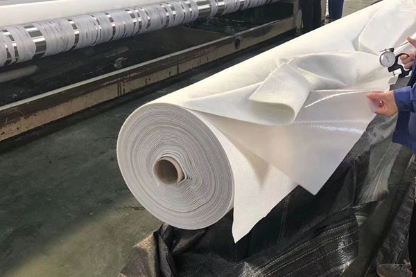 復(fù)合土工膜可以用鋼釘固定嗎  第3張